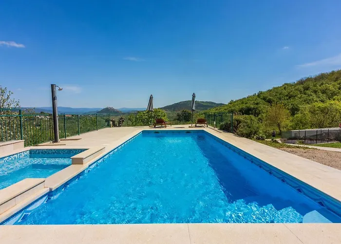 Villa Ana