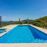 Vila Ana